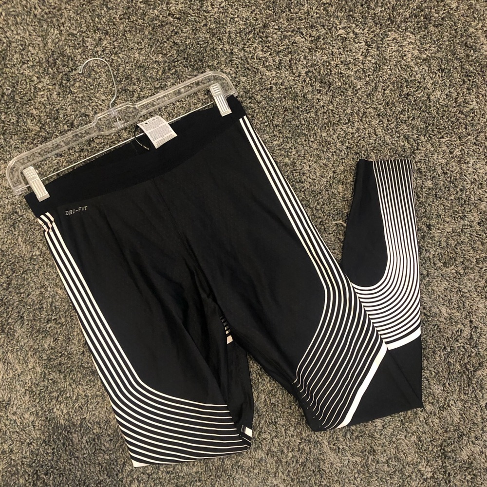 Nike leggings